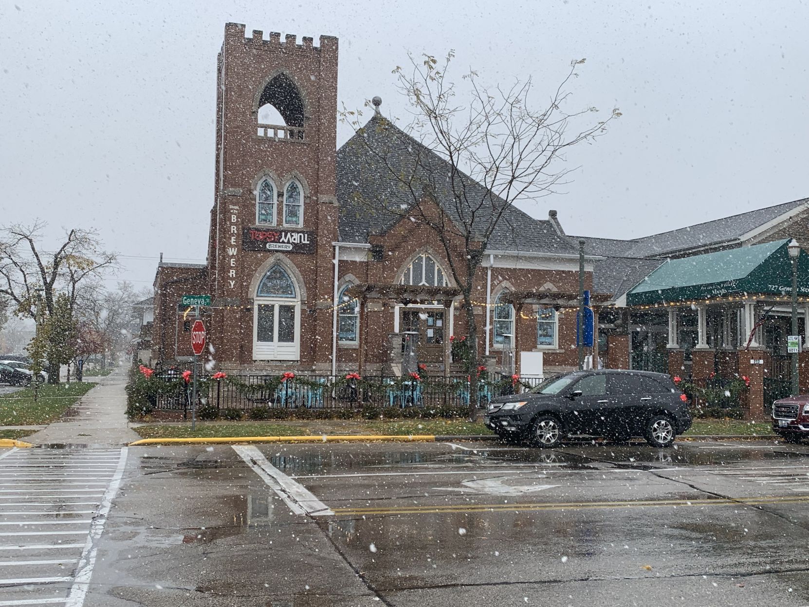Lake Geneva snow Nov. 12, 2021